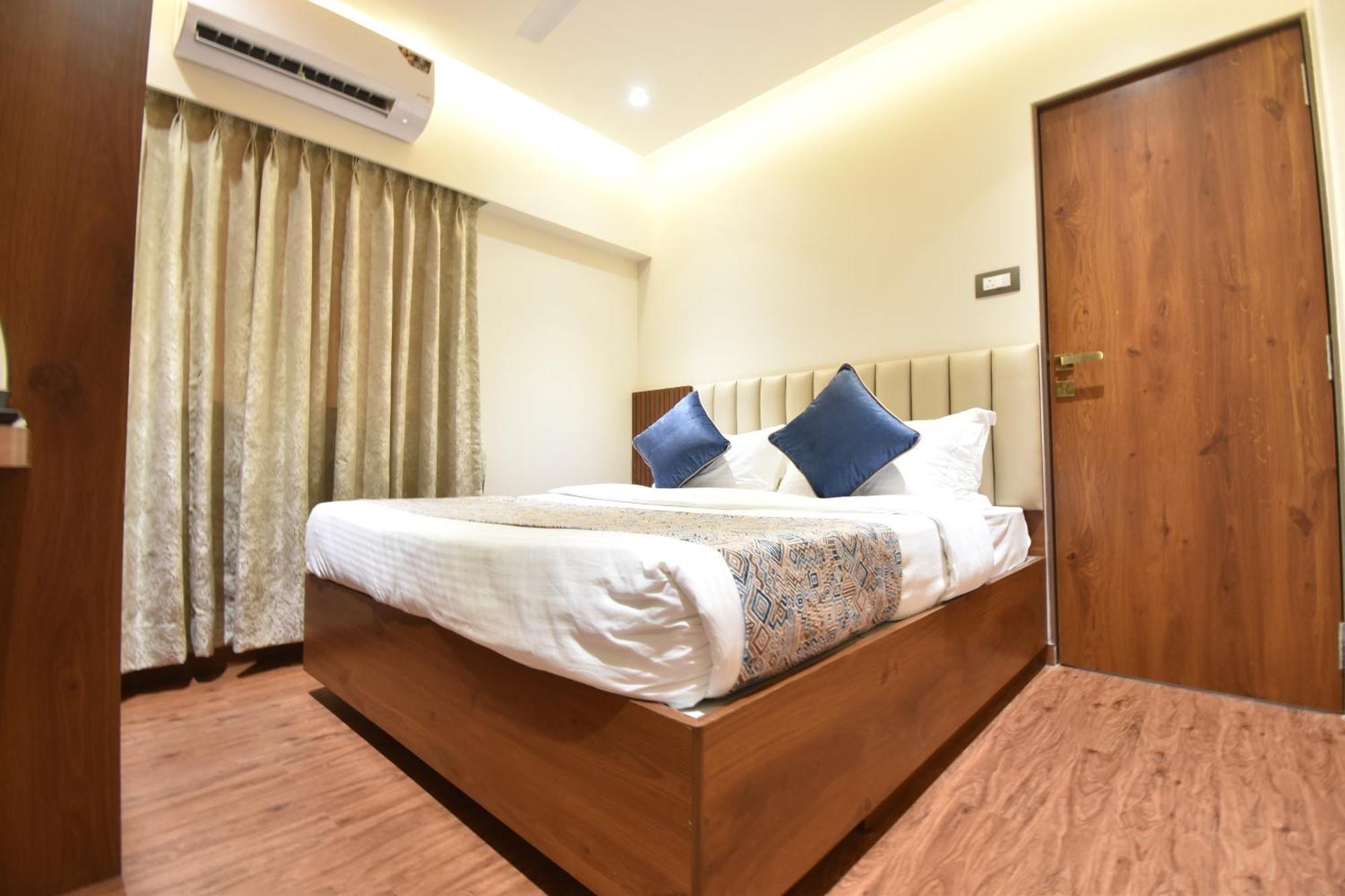 Hotel Kalpana Palace, Mumbai Eksteriør bilde